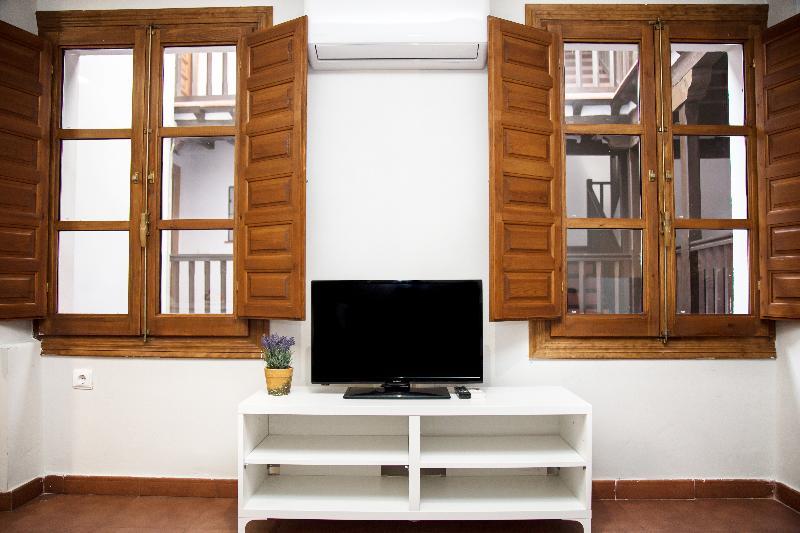 Apartamentos Nahira Suites 3000 Granada Exterior photo